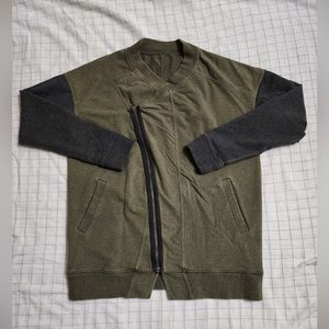Lululemon Women’s zip sweater size 10